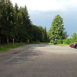 Orlov, parkoviště (točna autobusu, turistické rozcestí)